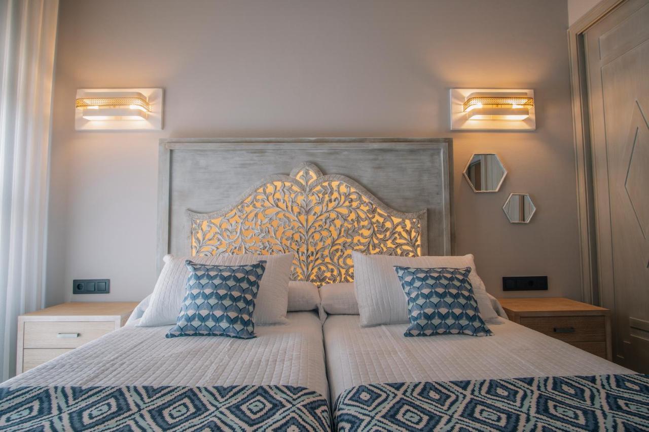 Apartamentos Turisticos La Bailla Rota Kültér fotó