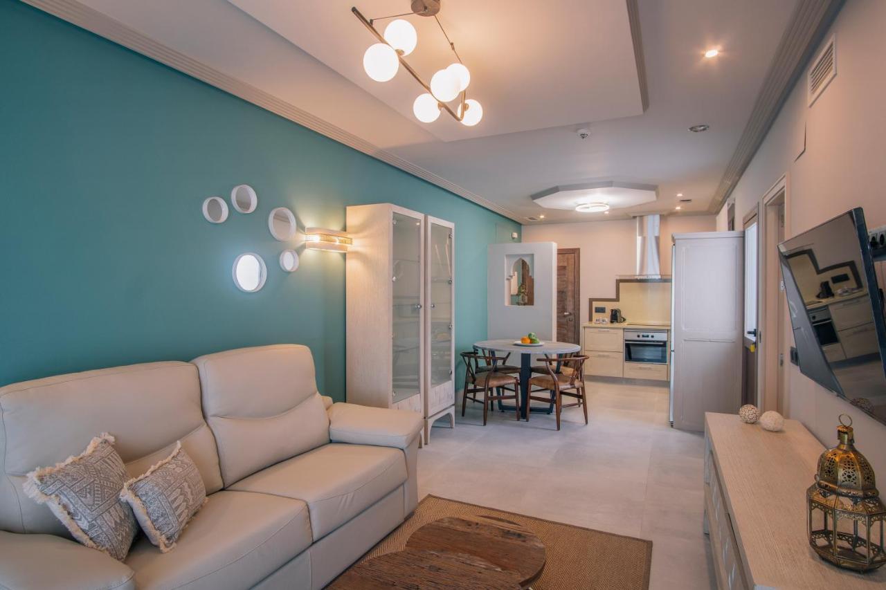 Apartamentos Turisticos La Bailla Rota Kültér fotó